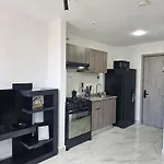 Entire Apartment Accommodation Downtown Panama