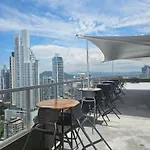 Entire Apartment Accommodation Downtown Panama