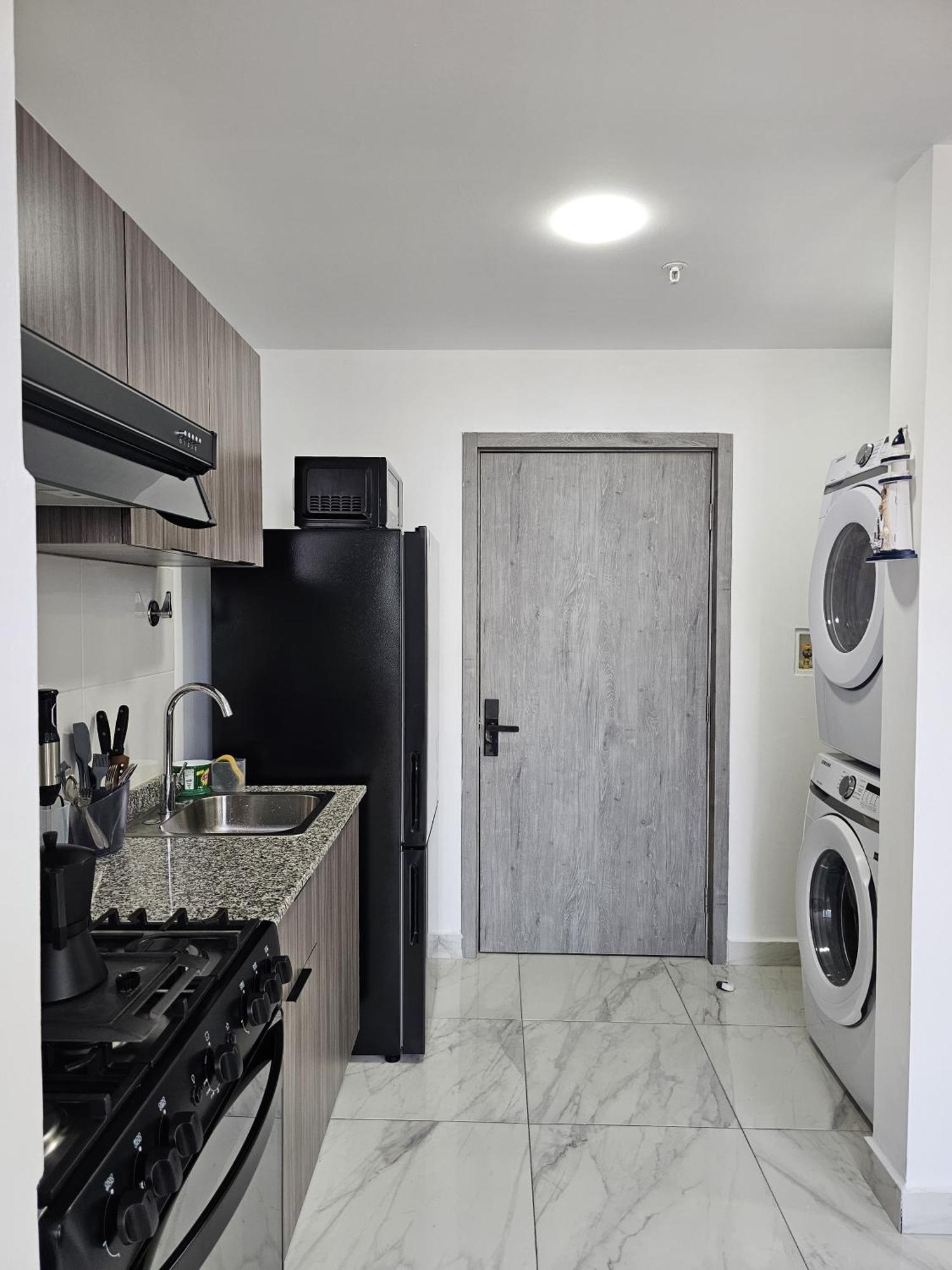 Entire Downtown Apartment Panama Stadt